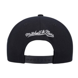 Men's Mitchell & Ness Black Chicago Bulls Hardwood Classics Script 2.0 Snapback Hat