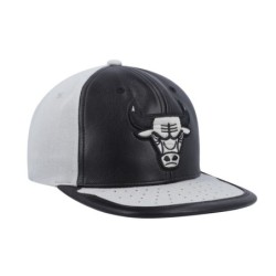 Men's Mitchell & Ness Black/Gray Chicago Bulls Day One Snapback Hat