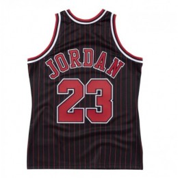 CHICAGO BULLS AUTHENTIC MITCHELL & NESS MICHAEL JORDAN 1995-96 JERSEY