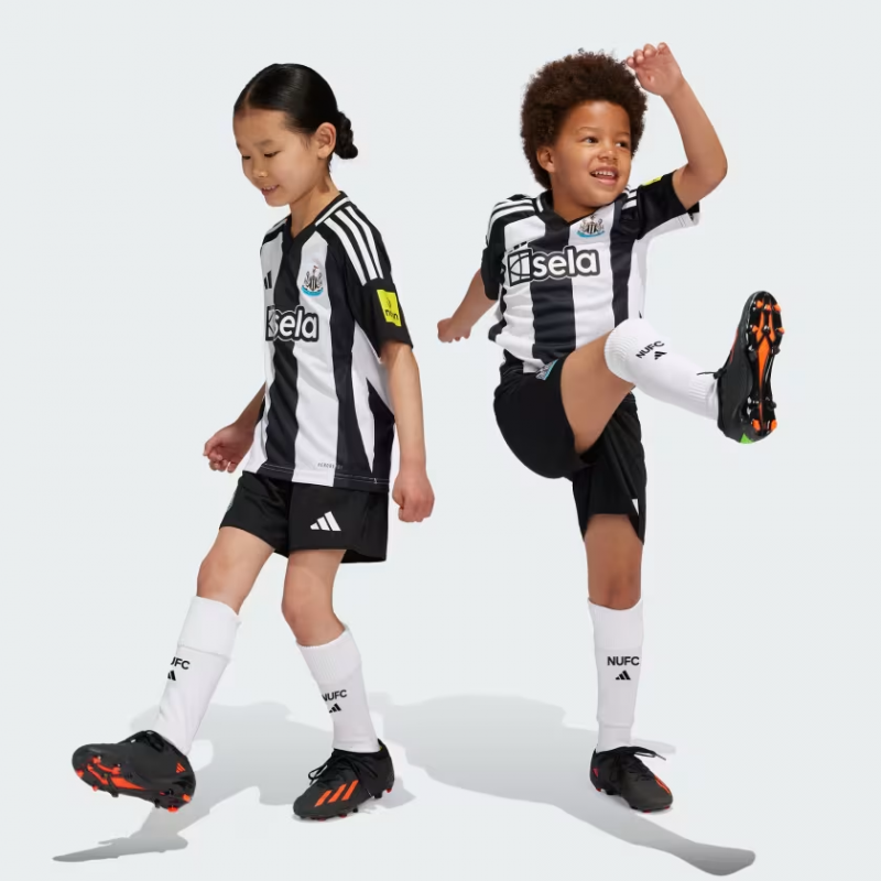 MINI KIT DOMICILE NEWCASTLE UNITED FC 24/25 ENFANTS